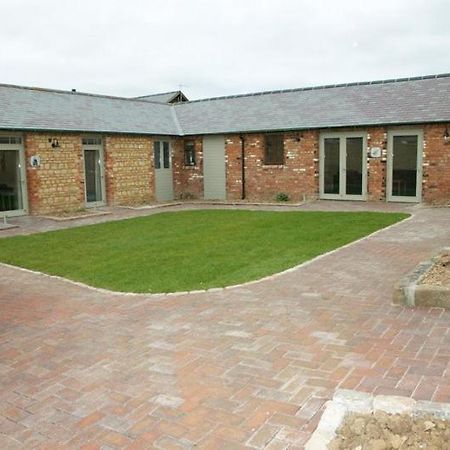 Pheasants Roost At Tove Valley Cottages Towcester Eksteriør billede