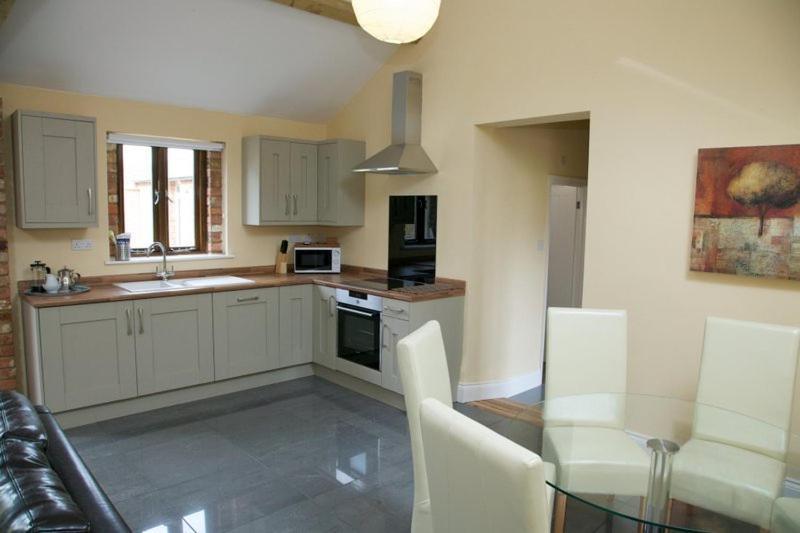 Pheasants Roost At Tove Valley Cottages Towcester Eksteriør billede